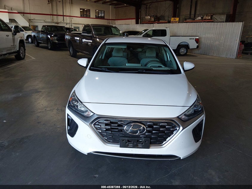 2020 Hyundai Ioniq hybrid VIN KMHC65LC8LU220395 IAAI salvage auction — NORMAL WEAR, SF97 (California), sold $2,650 on 2026-07-30 (photo 6)