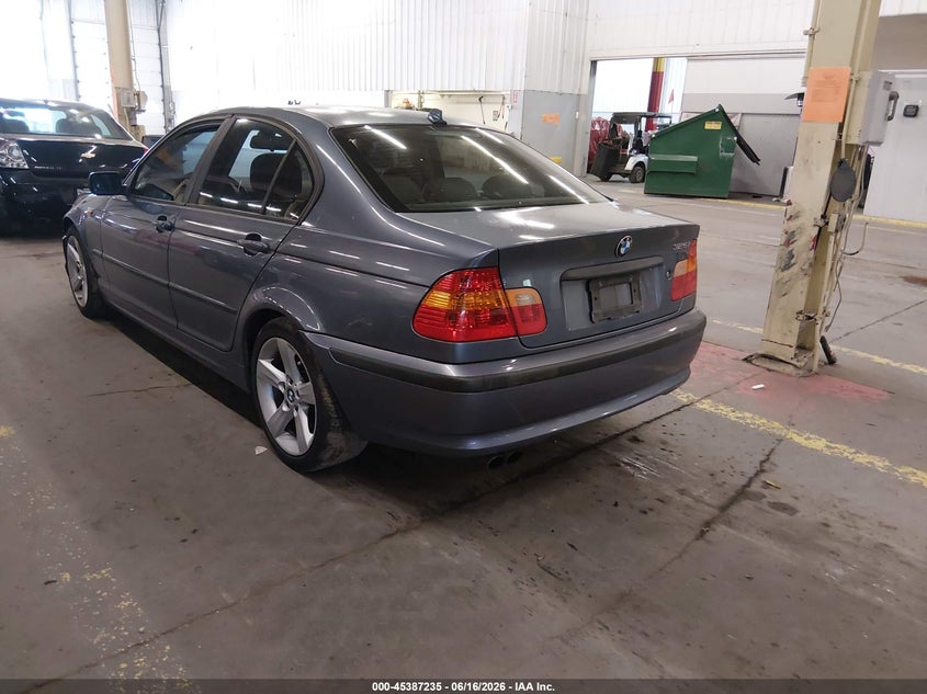 2004 BMW 3 series VIN WBAAZ33464KP83004 IAAI salvage auction — FRONT END, Salvage (Oregon), sold $600 on 2026-08-21 (photo 3)