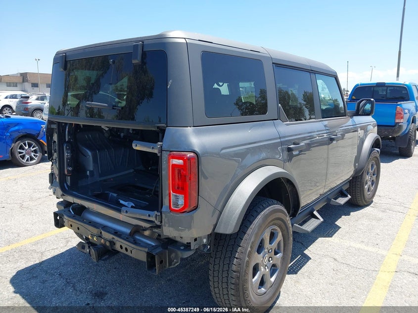 2025 Ford Bronco VIN 1FMDE7BH5SLA77684 IAAI salvage auction — REAR END, Salvage (California), sold $20,100 on 2026-07-21 (photo 4)