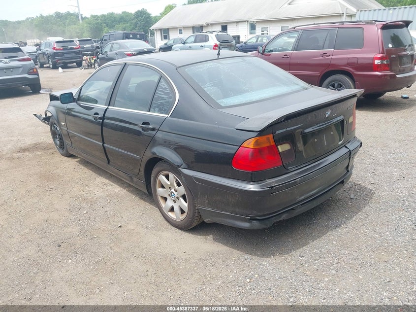 1999 BMW 3 series VIN WBAAM5330XFR09002 IAAI salvage auction — FRONT & REAR, Salvage - Greater Than 75% (Maryland), sold $250 on 2026-07-08 (photo 3)