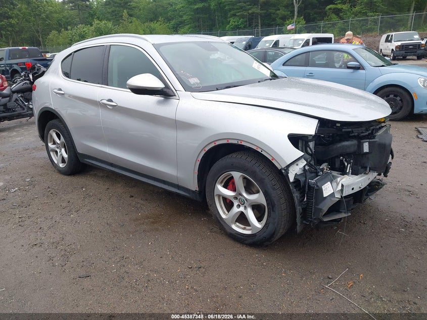 2018 Alfa romeo Stelvio VIN ZASFAKAN6J7B68979 IAAI salvage auction — FRONT END, Salvage (Massachusetts), sold $2,600 on 2026-08-14 (photo 1)