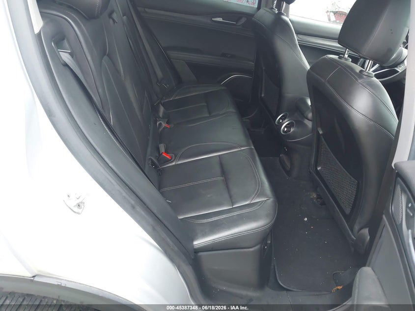 2018 Alfa romeo Stelvio VIN ZASFAKAN6J7B68979 IAAI salvage auction — FRONT END, Salvage (Massachusetts), sold $2,600 on 2026-08-14 (photo 8)