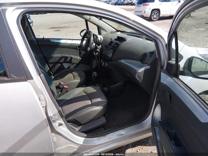 2015 Chevrolet Spark VIN KL8CD6S93FC732011 IAAI salvage auction — NORMAL WEAR, Clear (New Jersey), sold $875 on 2026-07-07 (photo 5)
