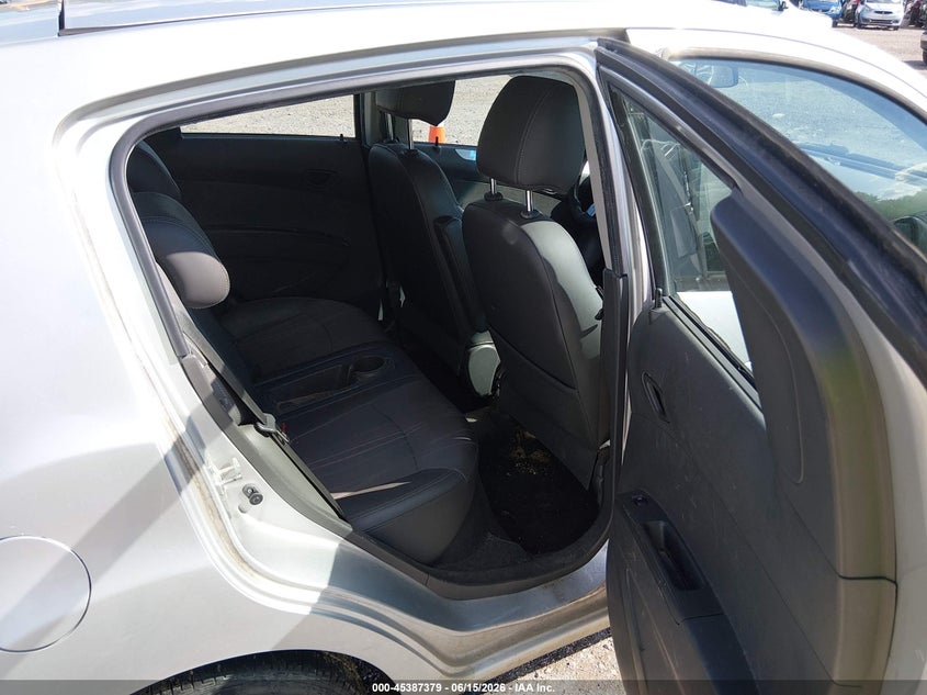 2015 Chevrolet Spark VIN KL8CD6S93FC732011 IAAI salvage auction — NORMAL WEAR, Clear (New Jersey), sold $875 on 2026-07-07 (photo 8)