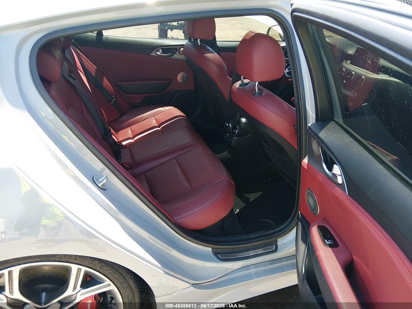 2019 Kia Stinger VIN KNAE45LC0K6051654 IAAI salvage auction — LEFT REAR, Salvage (Virginia), sold $2,550 on 2026-07-31 (photo 8)