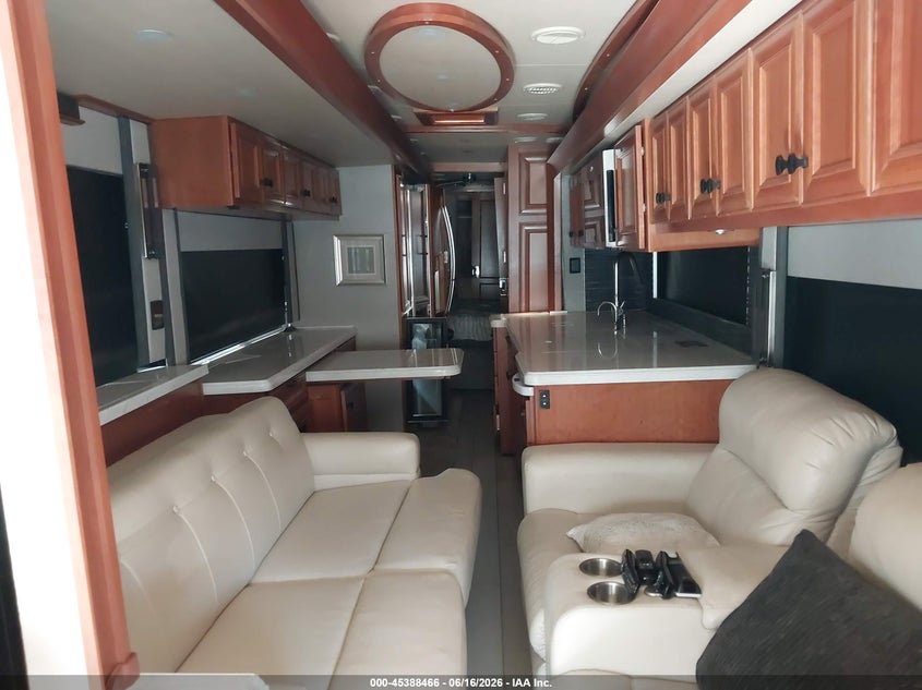 2022 Tiffin motorhomes inc Allegro bus VIN 5VBBAK7A6NA122368 IAAI salvage auction — SIDE, Salvage (California), sold $70,500 on 2026-07-21 (photo 8)