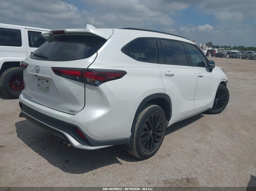 2024 Toyota Highlander VIN 5TDKDRAH7RS532183 IAAI salvage auction — LEFT SIDE, Original (Texas), sold $8,200 on 2026-07-28 (photo 4)