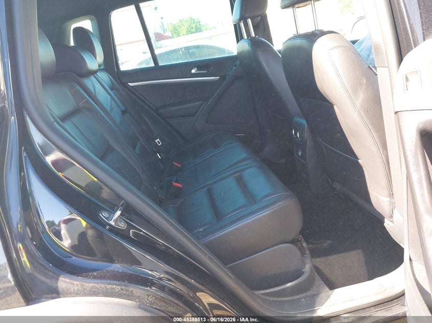 2014 Volkswagen Tiguan VIN WVGBV3AX5EW099793 IAAI salvage auction — FRONT END, Salvage (Iowa), sold $1,150 on 2026-07-29 (photo 8)