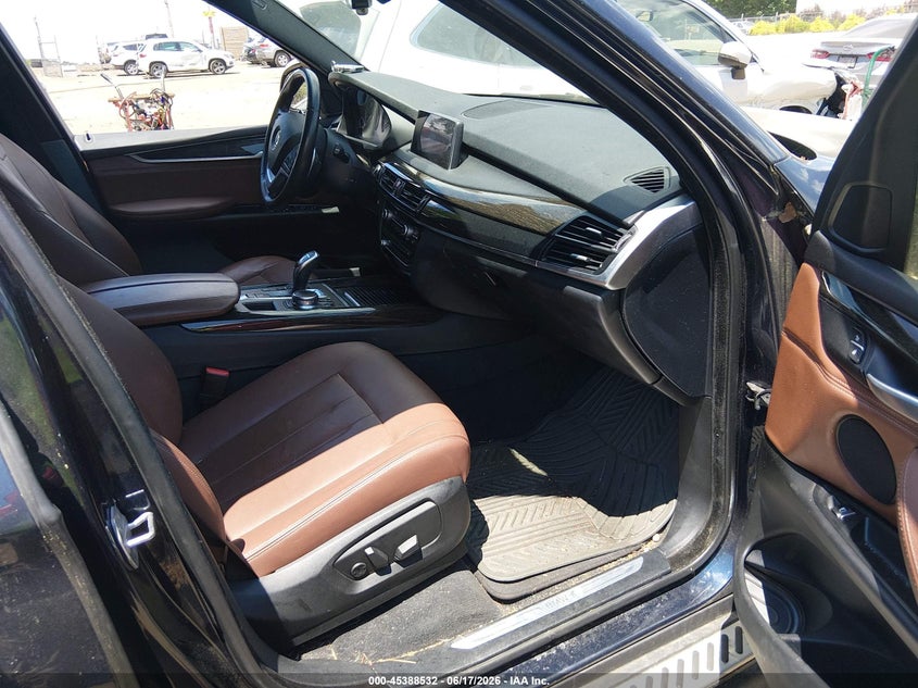 2018 BMW X5 VIN 5UXKR0C52J0Y05603 IAAI salvage auction — NORMAL WEAR, Clear (Massachusetts), sold $3,850 on 2026-07-21 (photo 5)