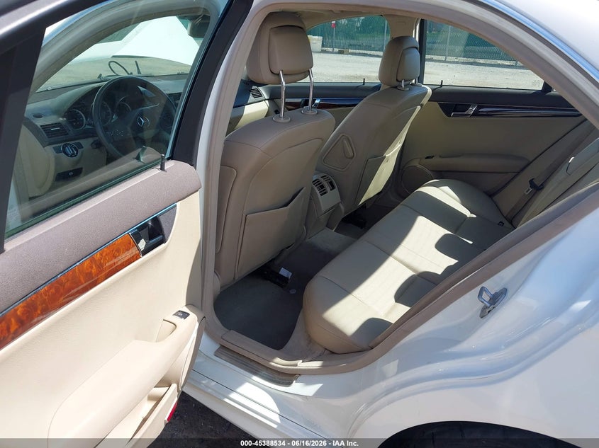 2009 Mercedes-benz C class VIN WDDGF81X99R074541 IAAI salvage auction — UNKNOWN, Clear (Virginia), sold $25 on 2026-07-06 (photo 8)
