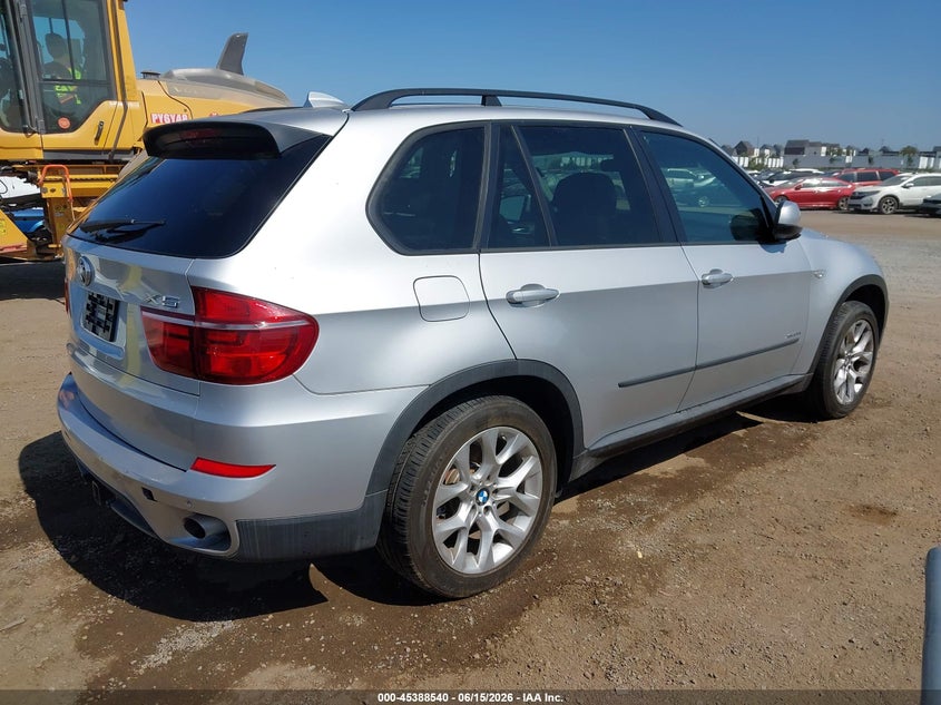 2011 BMW X5 VIN 5UXZV4C59BL400890 IAAI salvage auction — NORMAL WEAR, Clear - Dealer Only (California), sold $375 on 2026-07-13 (photo 4)