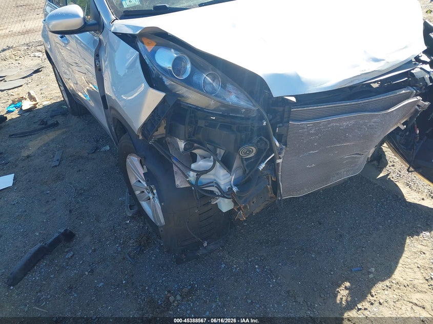 2018 Kia Sportage VIN KNDPMCAC4J7371958 IAAI salvage auction — FRONT END, Salvage (Massachusetts), sold $1,700 on 2026-07-31 (photo 6)