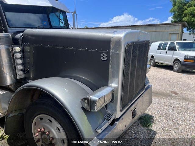 1997 Peterbilt 379 VIN 1XP5DB9X9VD415760 IAAI salvage auction — NORMAL WEAR, Salvage (Texas), sold $2,050 on 2026-07-29 (photo 2)