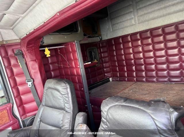1997 Peterbilt 379 VIN 1XP5DB9X9VD415760 IAAI salvage auction — NORMAL WEAR, Salvage (Texas), sold $2,050 on 2026-07-29 (photo 5)