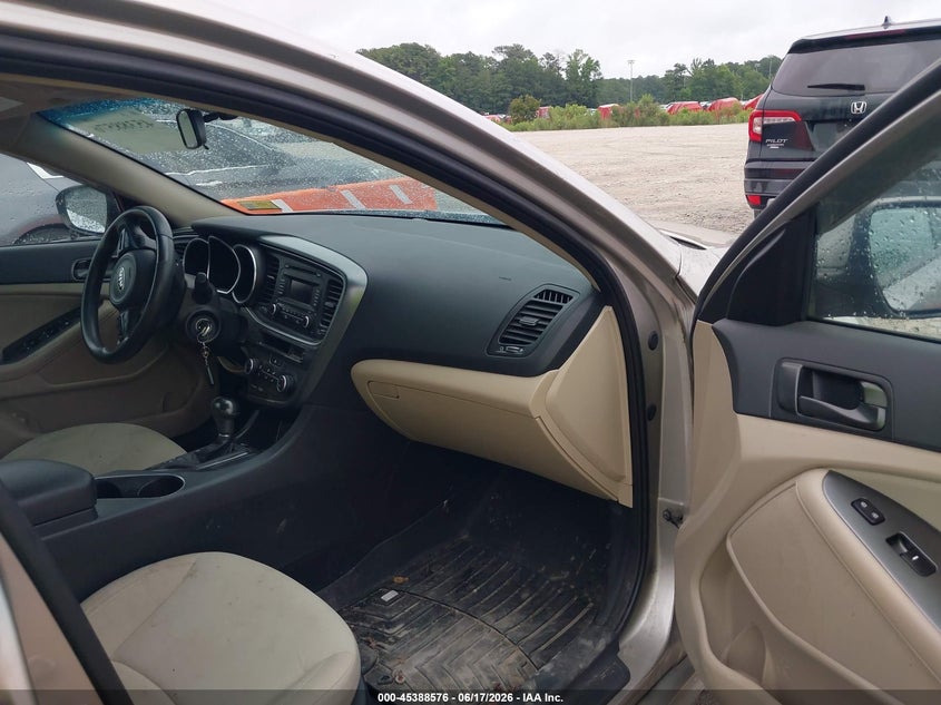 2015 Kia Optima VIN KNAGM4A71F5538446 IAAI salvage auction — NORMAL WEAR, Original (Vermont), sold $425 on 2026-07-28 (photo 5)