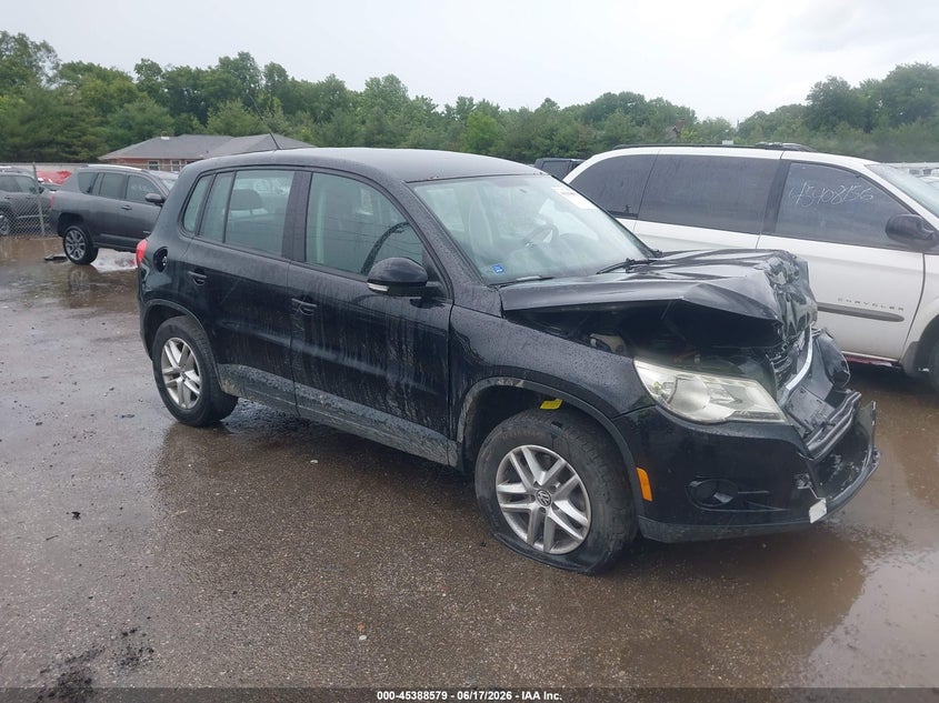 2011 Volkswagen Tiguan VIN WVGBV7AX6BW506605 IAAI salvage auction — FRONT END, Clear (Indiana), sold $450 on 2026-07-28 (photo 1)