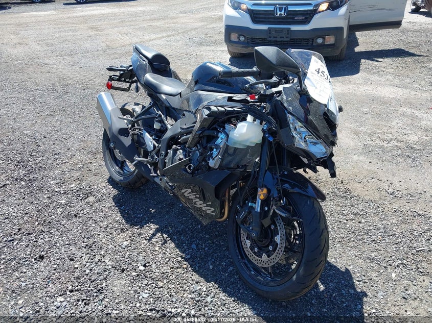 2026 Kawasaki VIN ML5ZXCP16TDA51757 IAAI salvage auction — FRONT END, Bill Of Sale (Washington), sold $400 on 2026-07-21 (photo 1)