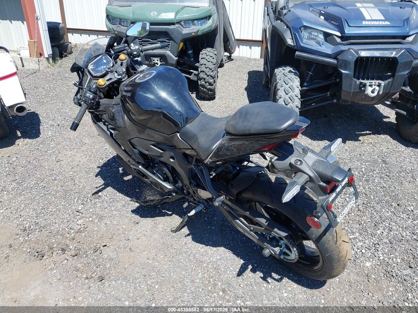 2026 Kawasaki VIN ML5ZXCP16TDA51757 IAAI salvage auction — FRONT END, Bill Of Sale (Washington), sold $400 on 2026-07-21 (photo 3)
