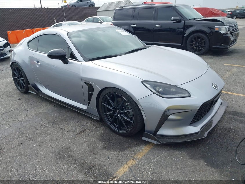2023 Toyota Gr 86 VIN JF1ZNBE12P9761274 IAAI salvage auction — LEFT REAR, Salvage Title, sold $9,050 on 2026-08-24 (photo 1)