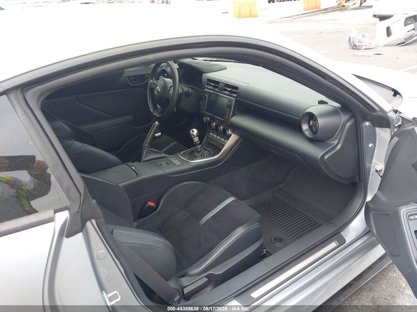2023 Toyota Gr 86 VIN JF1ZNBE12P9761274 IAAI salvage auction — LEFT REAR, Salvage Title, sold $9,050 on 2026-08-24 (photo 5)