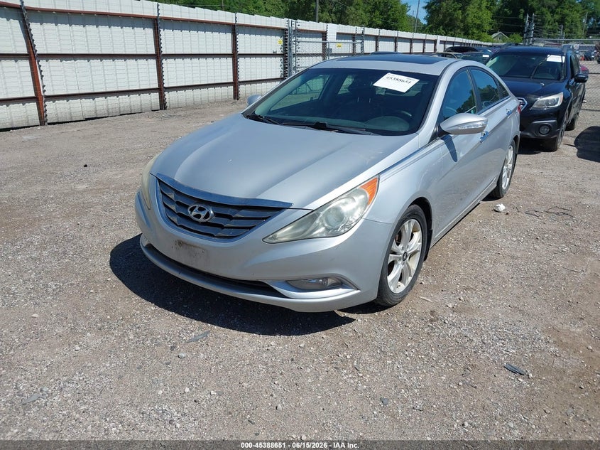 2011 Hyundai Sonata VIN 5NPEC4AC8BH060594 IAAI salvage auction — NORMAL WEAR, Clear (Illinois), sold $400 on 2026-07-27 (photo 2)