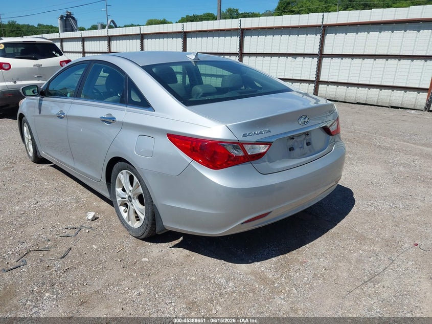 2011 Hyundai Sonata VIN 5NPEC4AC8BH060594 IAAI salvage auction — NORMAL WEAR, Clear (Illinois), sold $400 on 2026-07-27 (photo 3)
