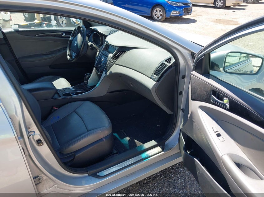 2011 Hyundai Sonata VIN 5NPEC4AC8BH060594 IAAI salvage auction — NORMAL WEAR, Clear (Illinois), sold $400 on 2026-07-27 (photo 5)