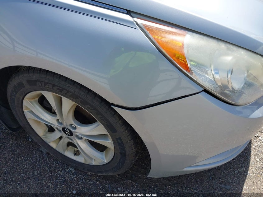 2011 Hyundai Sonata VIN 5NPEC4AC8BH060594 IAAI salvage auction — NORMAL WEAR, Clear (Illinois), sold $400 on 2026-07-27 (photo 6)