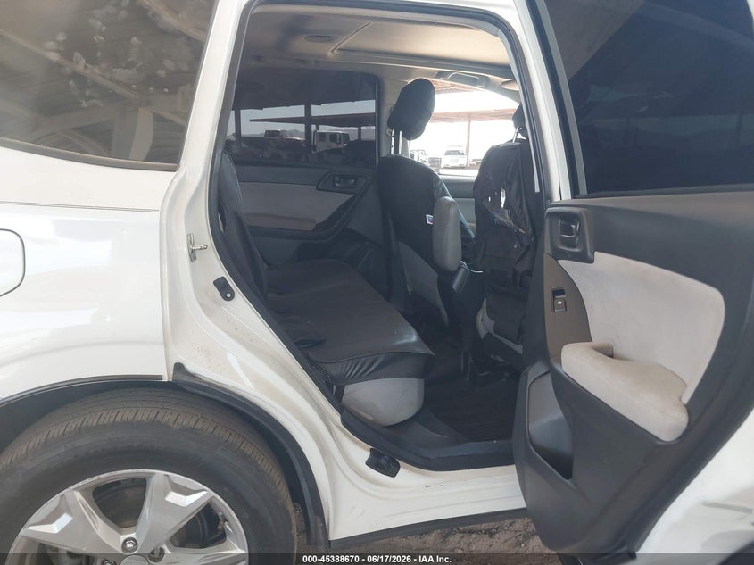 2015 Subaru Forester VIN JF2SJADC8FH551160 IAAI salvage auction — FRONT END, Restored (Arizona), sold $900 on 2026-07-28 (photo 8)