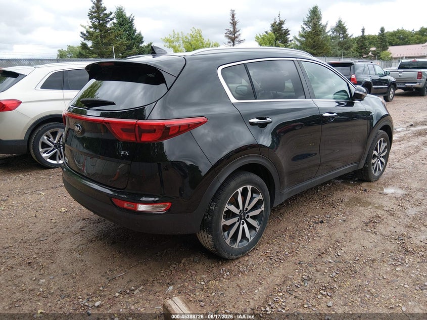 2017 Kia Sportage VIN KNDPNCAC4H7111955 IAAI salvage auction — UNKNOWN, Clear (Wisconsin), sold $2,900 on 2026-07-08 (photo 4)