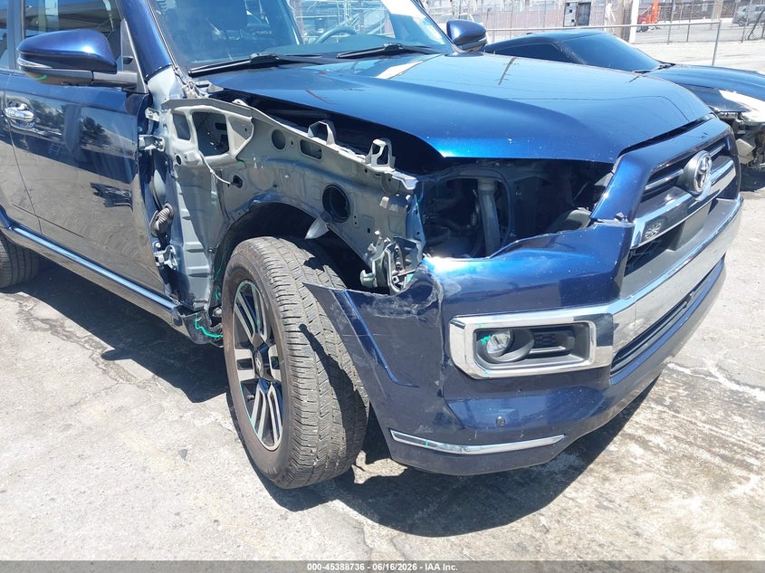 2022 Toyota 4runner VIN JTEKU5JR1N5976334 IAAI salvage auction — RIGHT SIDE, Salvage (California), sold $13,500 on 2026-07-28 (photo 6)