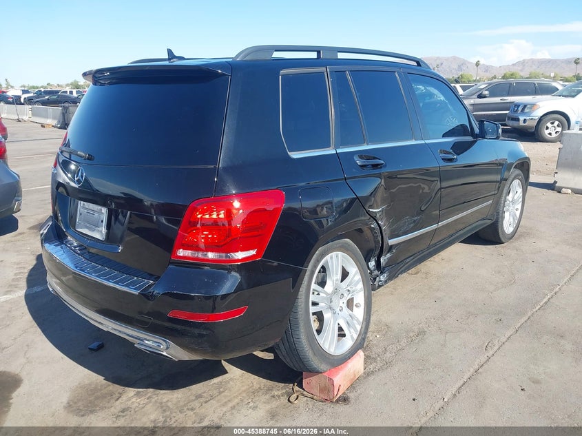 2014 Mercedes-benz Glk-klasse VIN WDCGG5HB1EG283109 IAAI salvage auction — SIDE, Salvage (Arizona), sold $2,400 on 2026-07-28 (photo 4)