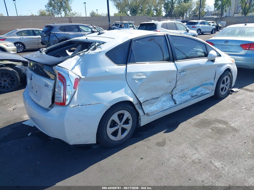 2012 Toyota Prius VIN JTDKN3DU8C5430505 IAAI salvage auction — SIDE, Salvage Certificate (California), sold $1,125 on 2026-07-10 (photo 4)