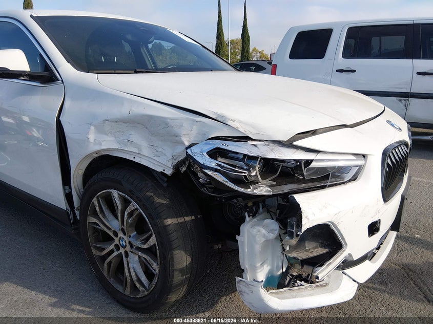2020 BMW X2 VIN WBXYJ1C00L5R20741 IAAI salvage auction — RIGHT FRONT, Salvage (California), sold $7,750 on 2026-07-09 (photo 6)
