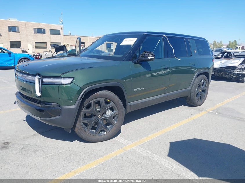 2026 Rivian R1s VIN 7PDSGGBA9TN076206 IAAI salvage auction — RIGHT FRONT, Wait Title, sold $26,100 on 2026-08-03 (photo 2)