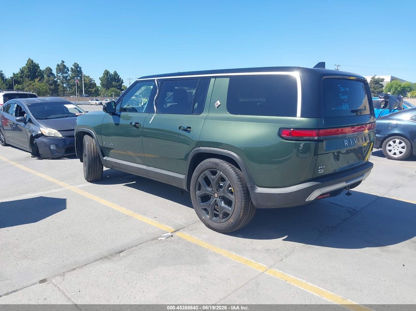 2026 Rivian R1s VIN 7PDSGGBA9TN076206 IAAI salvage auction — RIGHT FRONT, Wait Title, sold $26,100 on 2026-08-03 (photo 3)