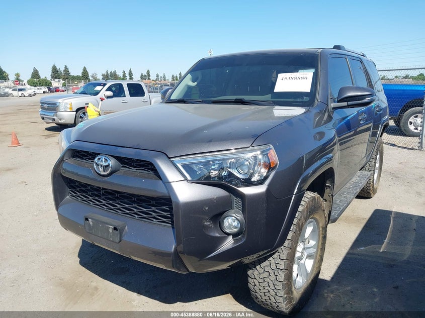 2019 Toyota 4runner VIN JTEBU5JR3K5733720 IAAI salvage auction — REAR END, Salvage (California), sold $13,200 on 2026-07-14 (photo 2)