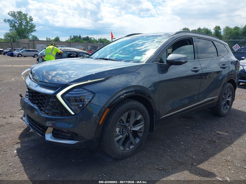 2024 Kia Sportage VIN KNDPXCDG4R7129043 IAAI salvage auction — RIGHT FRONT, Salvage Title, sold $12,950 on 2026-08-20 (photo 2)