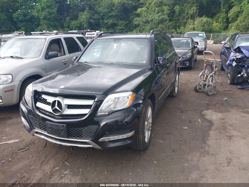 2014 Mercedes-benz Glk-klasse VIN WDCGG8JB7EG170938 IAAI salvage auction — NORMAL WEAR, Clear (Massachusetts), sold $1,600 on 2026-07-07 (photo 2)