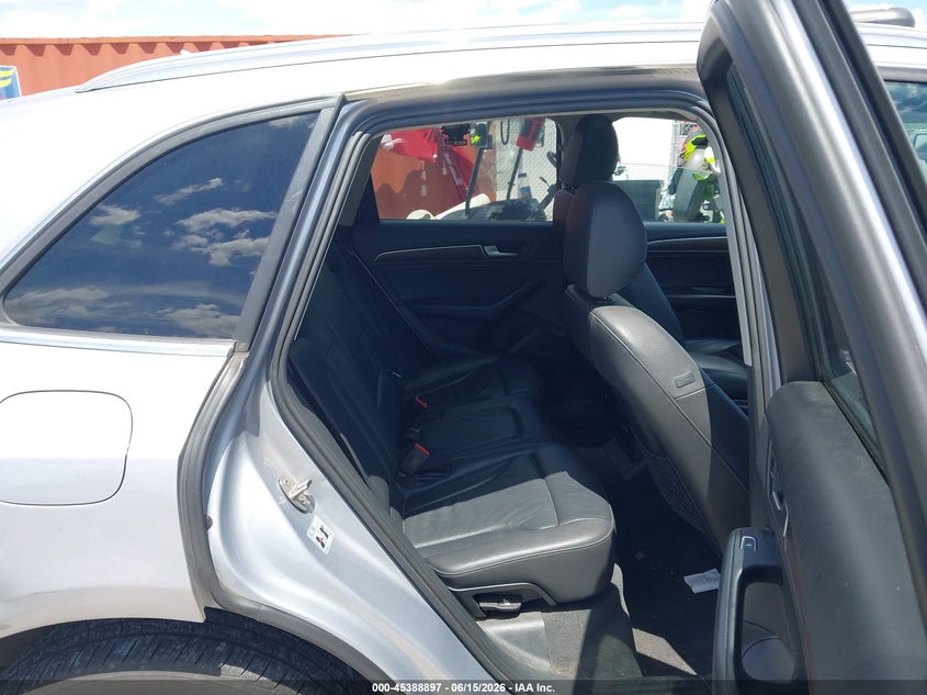 2015 Audi Q5 VIN WA1LFAFP5FA008582 IAAI salvage auction — NORMAL WEAR, Clear (Illinois), sold $2,100 on 2026-07-21 (photo 8)