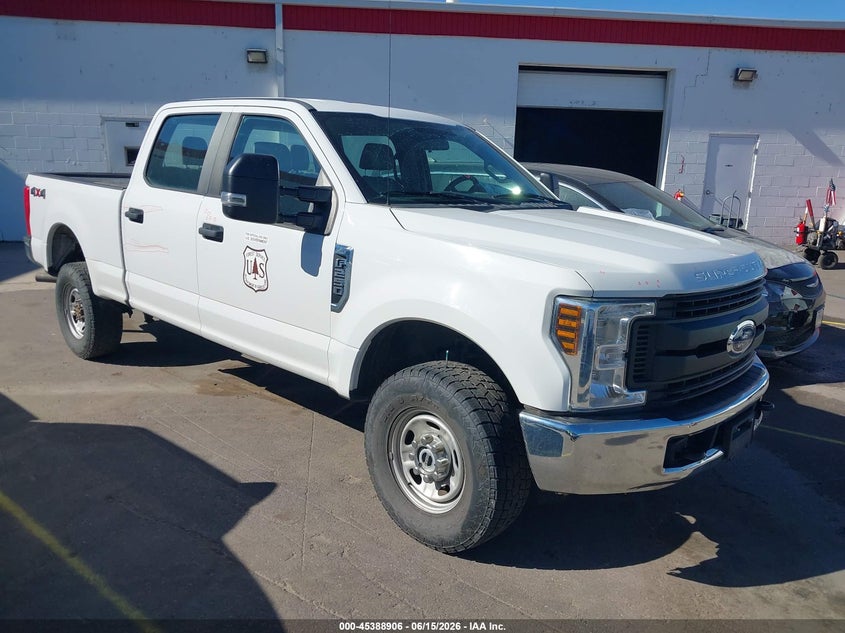 2019 Ford F-250 VIN 1FT7W2B68KEF03047 — IAAI salvage auction photo