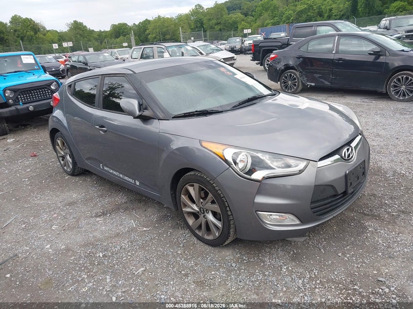 2017 Hyundai Veloster VIN KMHTC6AD4HU308345 IAAI salvage auction — REAR END, Salvage Title, sold $25 on 2026-07-28 (photo 1)