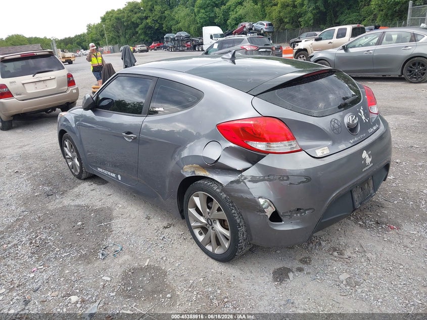 2017 Hyundai Veloster VIN KMHTC6AD4HU308345 IAAI salvage auction — REAR END, Salvage Title, sold $25 on 2026-07-28 (photo 3)