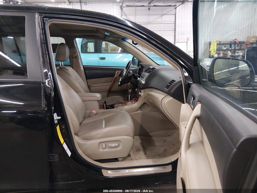 2008 Toyota Highlander VIN JTEES42AX82027652 IAAI salvage auction — REAR END, Prior Salvage (Minnesota), sold $875 on 2026-07-28 (photo 5)