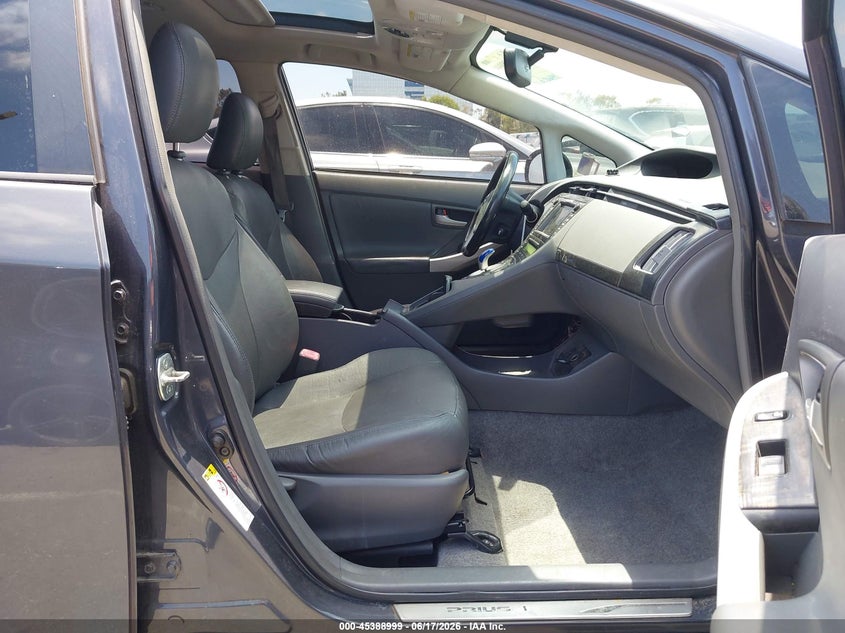 2011 Toyota Prius VIN JTDKN3DU7B1365720 IAAI salvage auction — REAR END, Salvage (California), sold $925 on 2026-07-31 (photo 5)