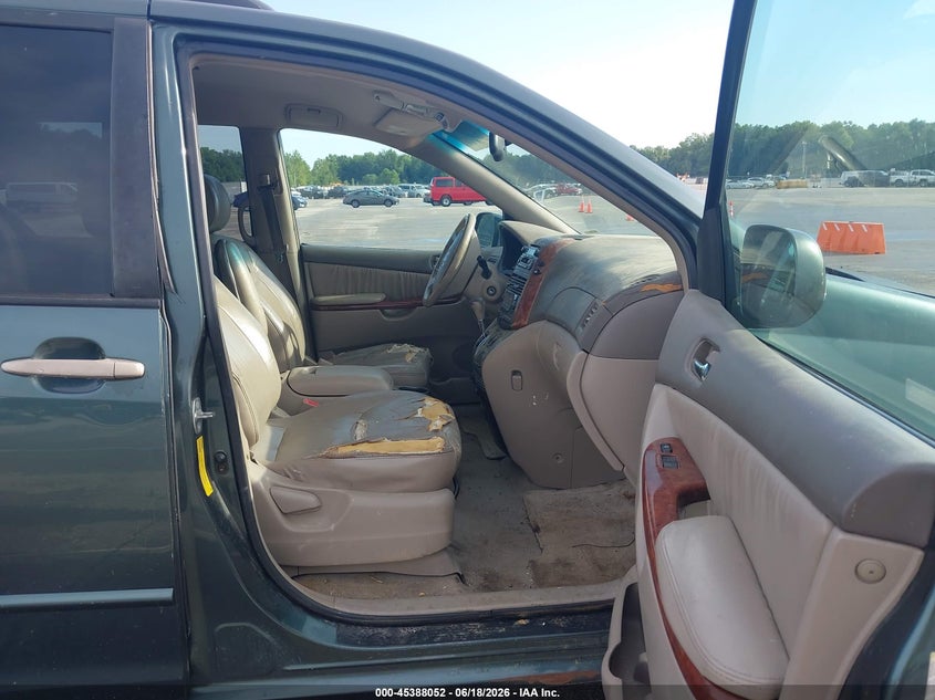 2004 Toyota Sienna VIN 5TDBA22C24S024795 IAAI salvage auction — NORMAL WEAR, Clear (Indiana), sold $425 on 2026-07-30 (photo 5)