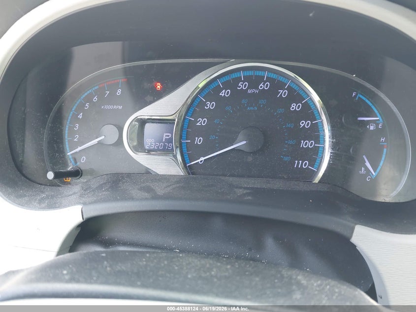 2011 Toyota Sienna VIN 5TDDK3DC2BS024253 IAAI salvage auction — NORMAL WEAR, Clear (Virginia), sold $425 on 2026-07-21 (photo 7)