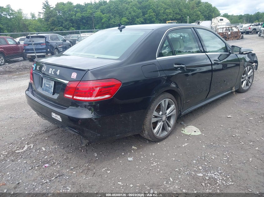 2014 Mercedes-benz E-klasse VIN WDDHF5KB5EA796118 IAAI salvage auction — FRONT & REAR, Salvage Title, sold $1,475 on 2026-08-11 (photo 4)