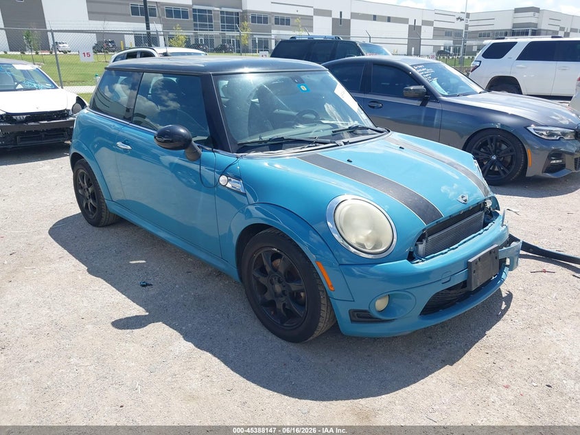 2009 Mini Cooper VIN WMWMF33579TW76575 IAAI salvage auction — FRONT END, Original (Texas), sold $1,000 on 2026-08-05 (photo 1)