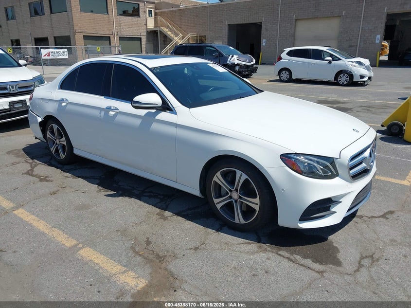 2017 Mercedes-benz E-klasse VIN WDDZF4JB4HA060677 — IAAI salvage auction photo